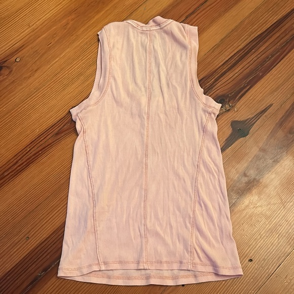 FREE PEOPLE TOP🩷🩷 - Picture 3 of 3